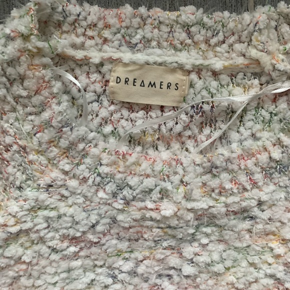 Dreamers fuzzy sweater white pink soft small - Picture 2 of 3